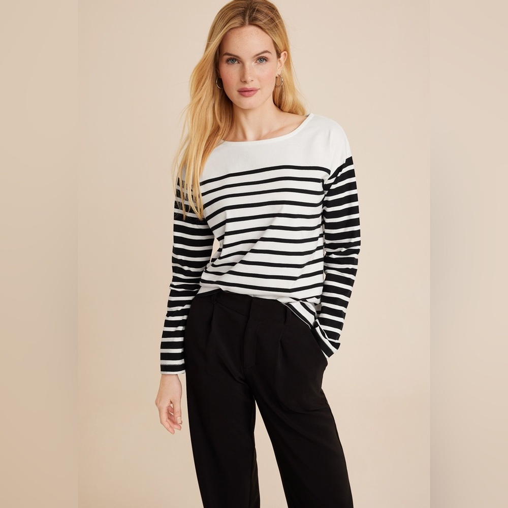 Maurices Black and White Striped Long Sleeve Tee